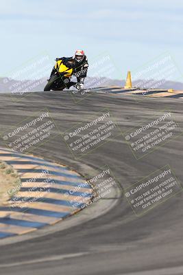 media/Nov-16-2025-Race Pace (Sun) [[8c5fa54630]]/Verified Riders/1-Turns 9 and 10 (925am)/